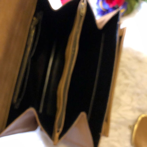 🌺GORGEOUS UNIQUE VINTAGE satchel with coin purse🌺 - Picture 5 of 10